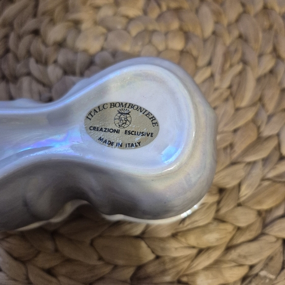 Vintage Italian Elegant White and Gold ChelloTrinket Box - Picture 2 of 8